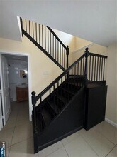 183 Thorne St in Jersey City, NJ - Building Photo - Building Photo