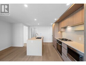 5212-5212 Cambie Rd in Vancouver, BC - Building Photo - Building Photo