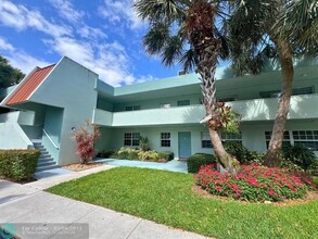 933 Cypress Grove Dr in Pompano Beach, FL - Building Photo - Building Photo