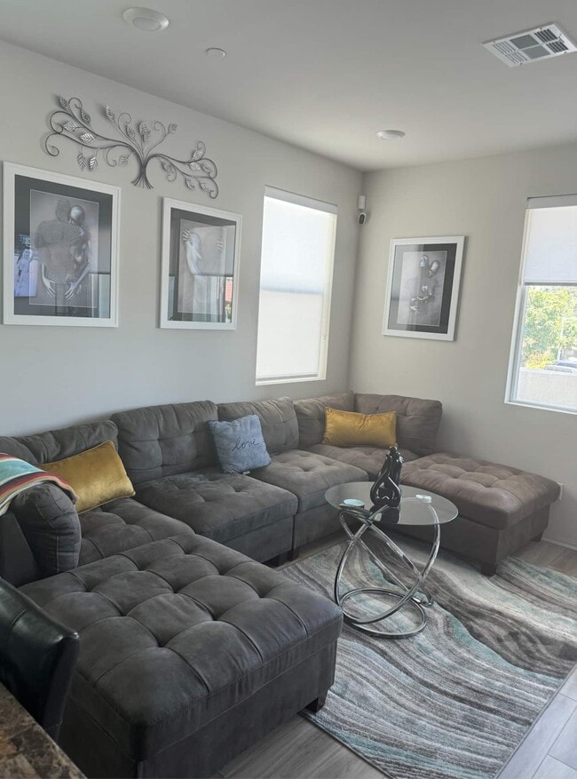 property at 211 N Vincent Ave