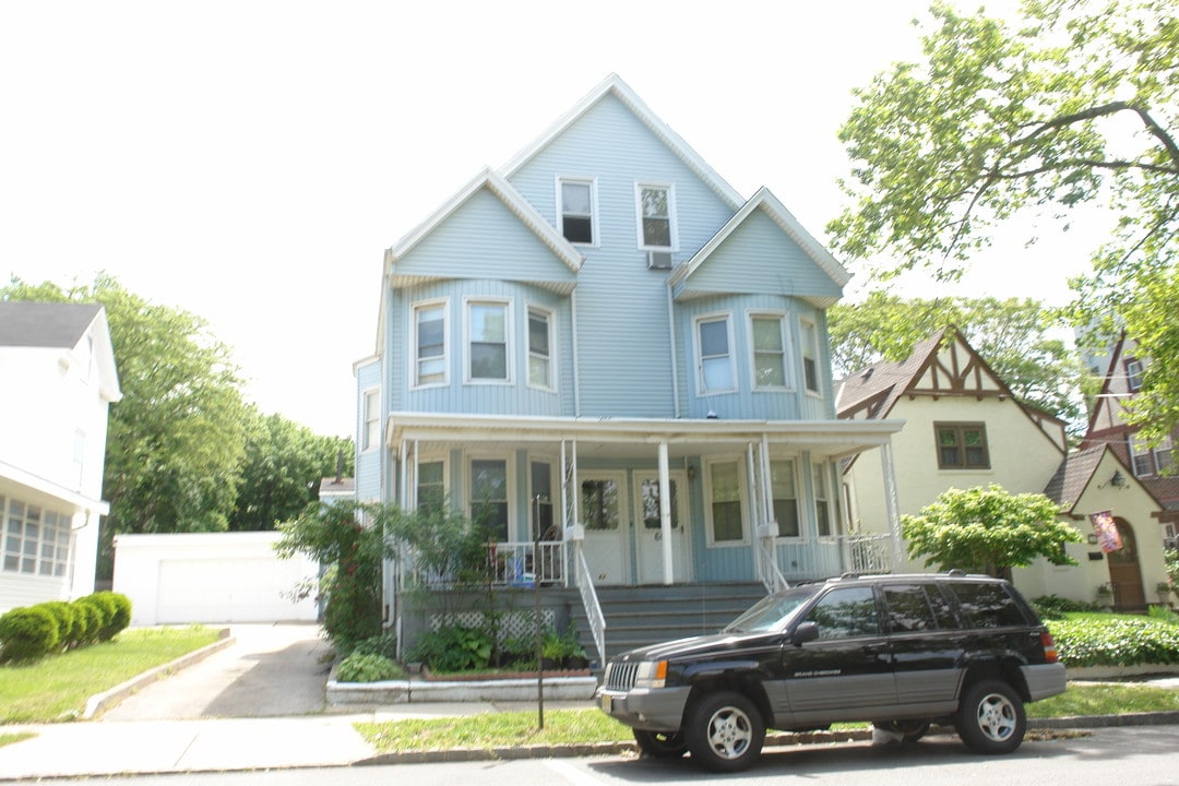 60-62 High St in Perth Amboy, NJ - Building Photo