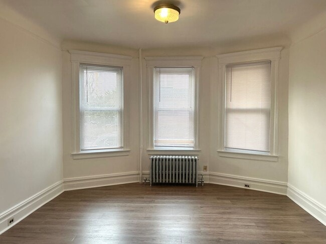 36 Tiffany Pl in Irvington, NJ - Building Photo - Building Photo