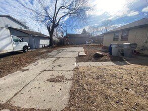 7720 W Bobolink Pl in Milwaukee, WI - Building Photo - Building Photo