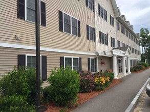 50 Sentinel Court in Manchester, NH - Building Photo - Building Photo