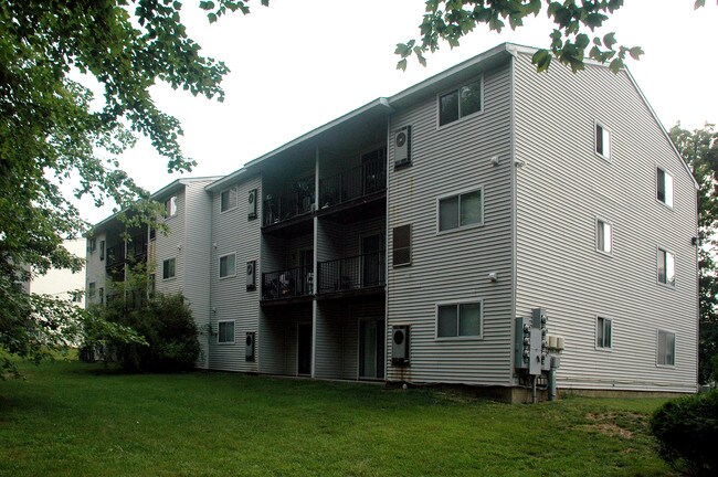 2701 Normandy Ct in Newark, DE - Foto de edificio - Building Photo