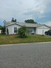 5030 El Destino Dr in Leesburg, FL - Building Photo - Building Photo
