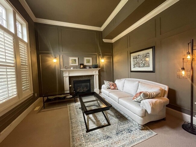 16045-16030 30 Ave in Surrey, BC - Building Photo - Building Photo