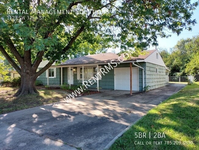 1123 SW 32nd St in Topeka, KS - Building Photo - Building Photo