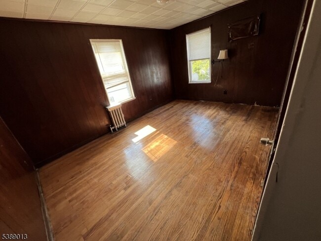 361 Prospect St in Perth Amboy, NJ - Foto de edificio - Building Photo