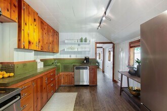 9508 Rainier Ave S in Seattle, WA - Foto de edificio - Building Photo