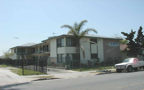 Arbor Vitae in Inglewood, CA - Building Photo