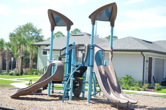 Townhomes at Maverick Trails in Orange Park, FL - Building Photo - Building Photo