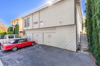 del226 in Montrose, CA - Building Photo - Interior Photo