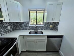 1045 S Flagler Ave in Pompano Beach, FL - Building Photo - Building Photo