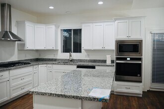 9534 Oakeson Ct in South Jordan, UT - Building Photo - Building Photo