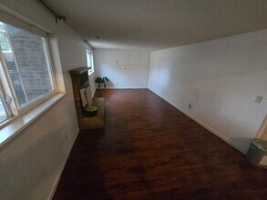 1949 S Mobile St in Aurora, CO - Building Photo - Building Photo