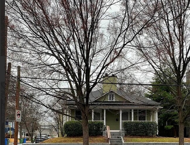 property at 568 Auburn Ave NE