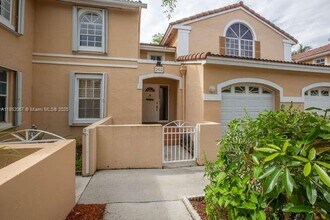 14705 Balgowan Rd in Miami Lakes, FL - Building Photo - Building Photo