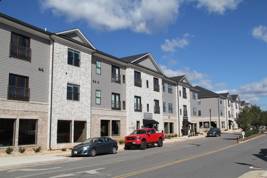 105 Cornerstone St-Unit -208 in Lynchburg, VA - Building Photo