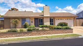 3105 Lodgewood St in Thousand Oaks, CA - Building Photo