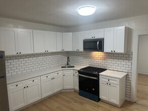 63 Whitmore St in Hartford, CT - Foto de edificio - Building Photo