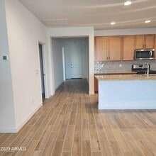17852 W Thistle Landing Dr, Unit K-3 Greenbriar Court in Goodyear, AZ - Building Photo - Building Photo