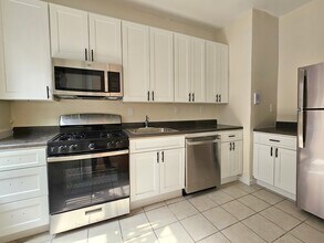 138 Haven Ave in New York, NY - Foto de edificio - Building Photo