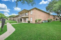 The Heights at Post Oak photo'