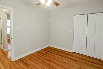 516 W Cornelia Ave in Chicago, IL - Building Photo - Building Photo