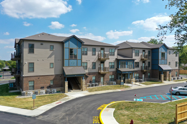 Slate Run Lofts in Indianapolis, IN - Building Photo - Building Photo