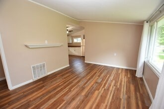 17016 Ruthie Ave in South Bend, IN - Building Photo - Building Photo