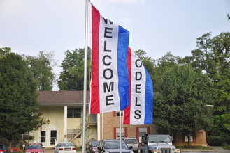 Londontowne and Robinwood Apartments in Hagerstown, MD - Building Photo - Building Photo