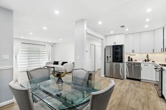 18 Huntington Cir in Peekskill, NY - Building Photo - Building Photo