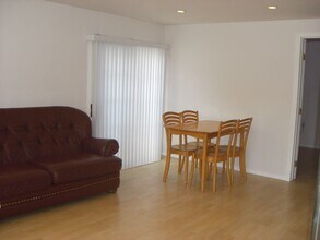 4633 Pepperwood Ave in Long Beach, CA - Building Photo - Building Photo