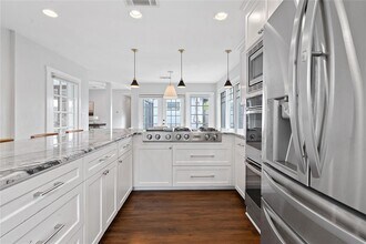 1900 Ullrich Ave in Austin, TX - Building Photo - Building Photo