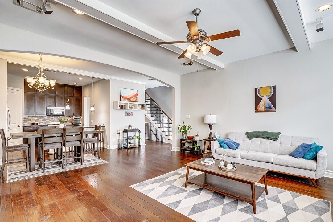 1237 W 24th St in Houston, TX - Building Photo