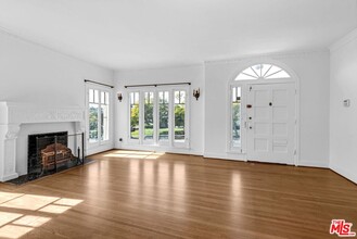 932 S Plymouth Blvd in Los Angeles, CA - Building Photo - Building Photo