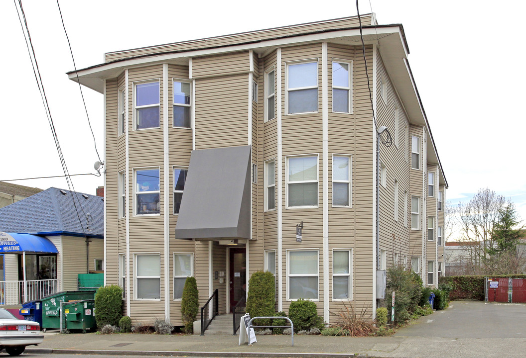 Towne Apartments in Seattle, WA - Foto de edificio