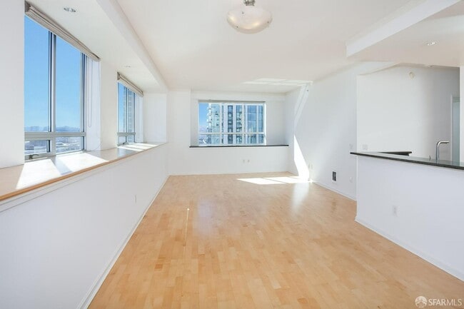property at 400 Beale St