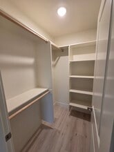 141 Section St in Molalla, OR - Building Photo - Building Photo