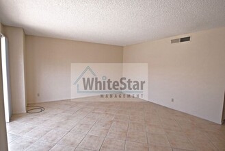 73525 Shadow Mountain Dr-Unit -UNIT 7 in Palm Desert, CA - Building Photo - Building Photo