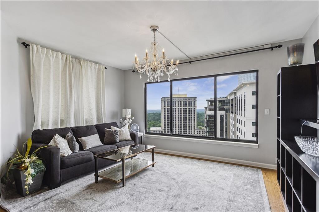 3481 Lakeside Dr NE in Atlanta, GA - Building Photo
