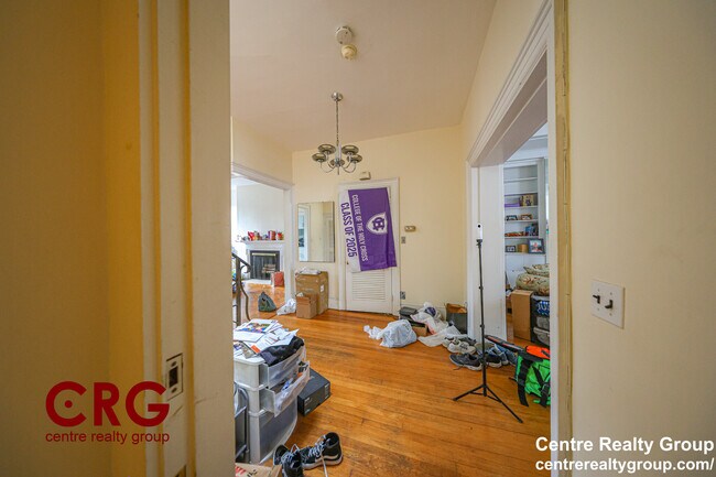 1714 Beacon St, Unit 2 in Brookline, MA - Building Photo - Building Photo