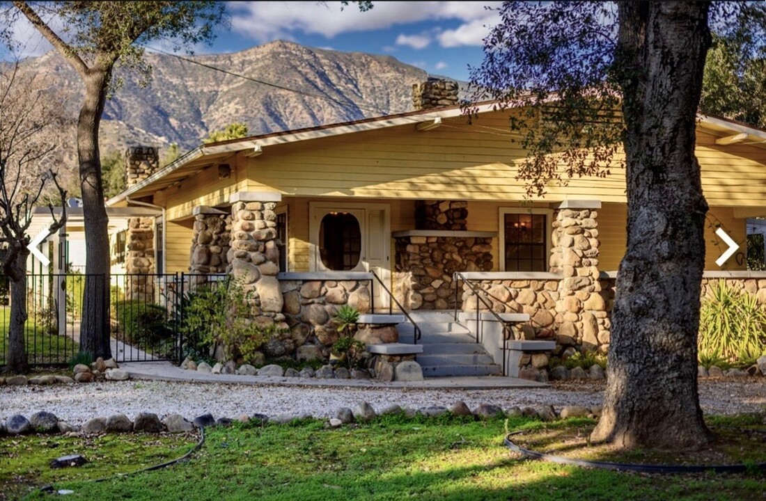 112 W Aliso St in Ojai, CA - Building Photo