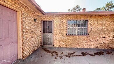 4705 Frankfort Ave in El Paso, TX - Building Photo - Building Photo
