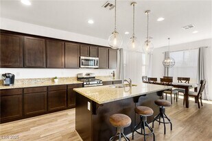 5244 Fiery Sky Ridge St in Las Vegas, NV - Building Photo