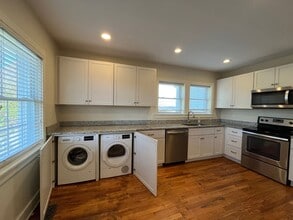 213 53rd Ave N in Nashville, TN - Building Photo - Building Photo