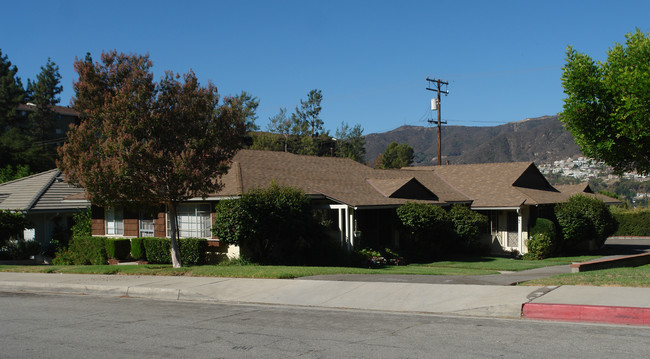 3601 Stancrest Dr in Glendale, CA - Foto de edificio - Building Photo