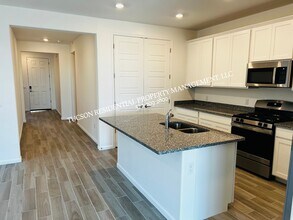 13142 E Cembeline Ln in Tucson, AZ - Building Photo - Building Photo