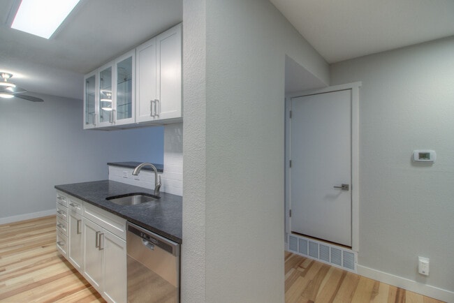 property at 7665 E Quincy Ave